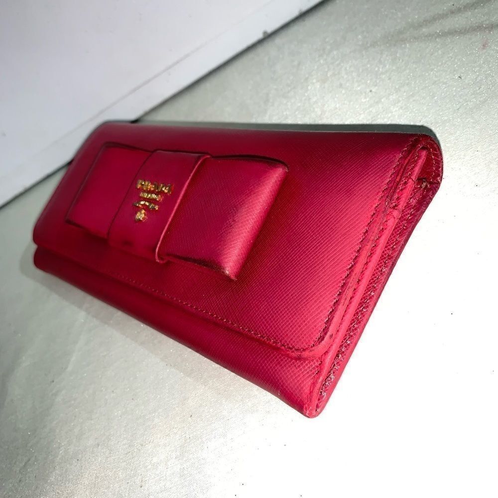 💥AUTHENTIC💥Prada Saffiano Leather Bow Wallet - Picture 4 of 14
